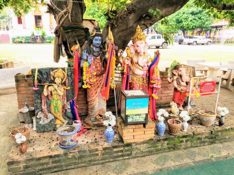 13ガネーシャとプラ シワ