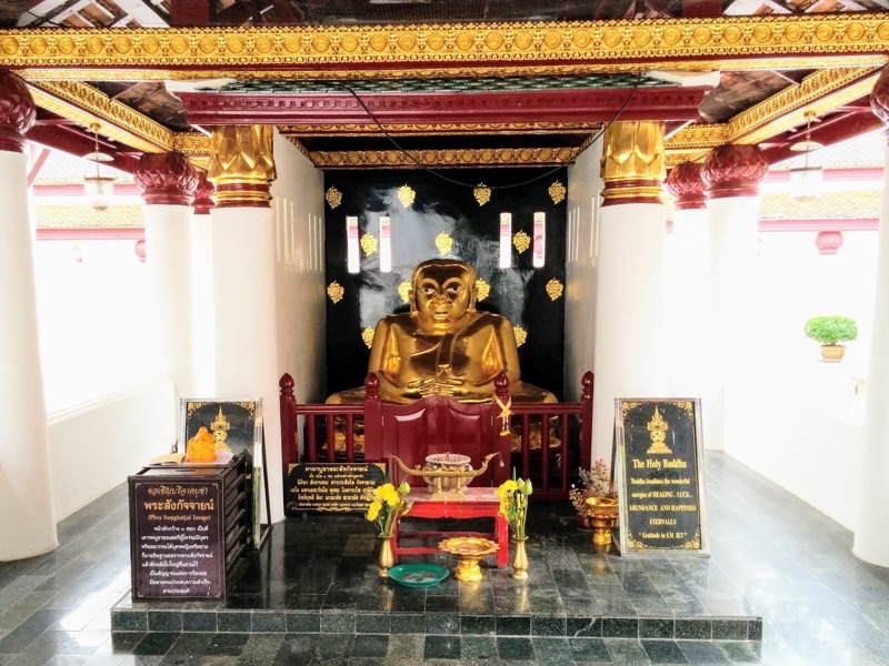 20お堂のプラ サンガッジャーイ