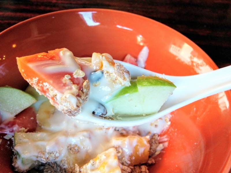 25フルーツミックスヨーグルト