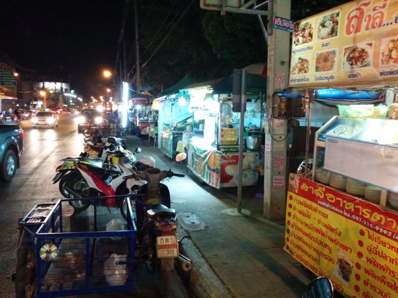 21スコータイの夜.jpg 21スコータイの夜