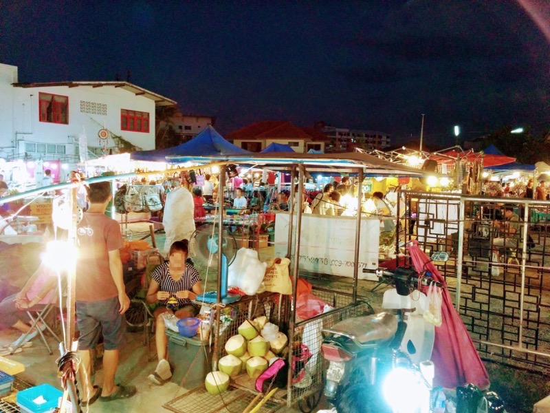 10サタデーマーケット