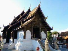 本堂の細工が見事なワット・プラサート｜タイ チェンマイ