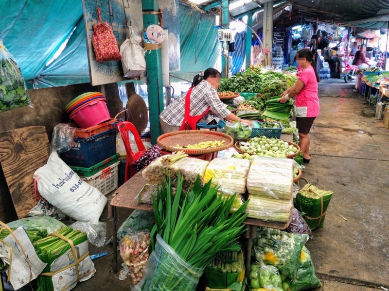 13八百屋さん.jpg 13八百屋さん