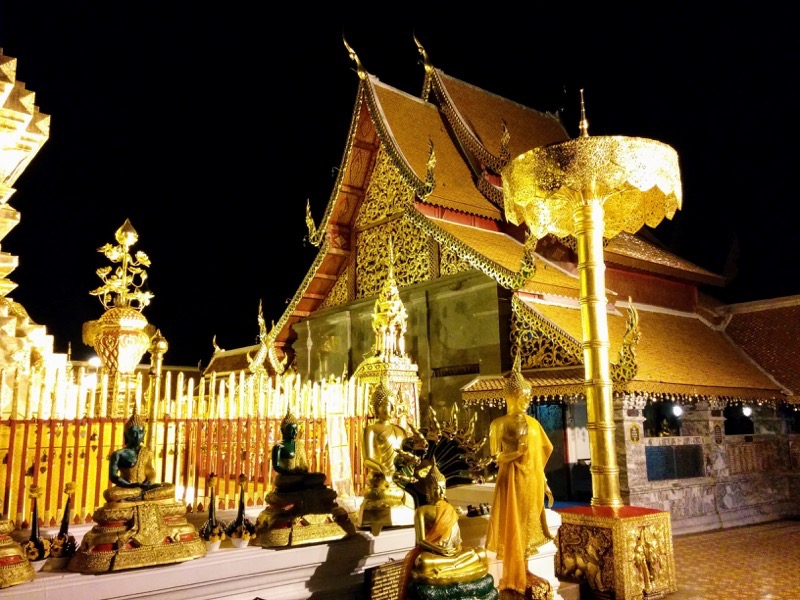 17内院から見たお堂