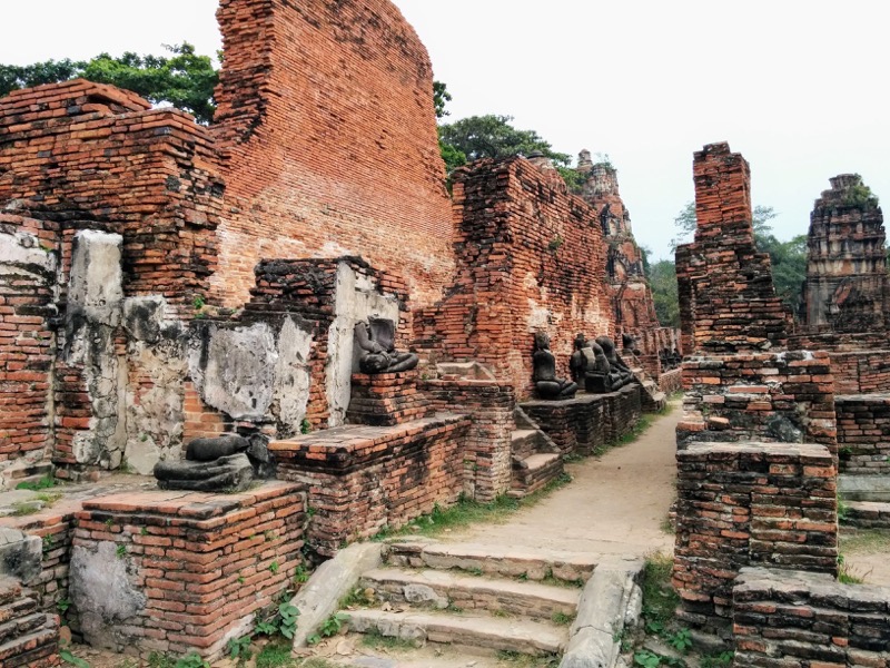 23基壇の仏像.jpg 23基壇の仏像