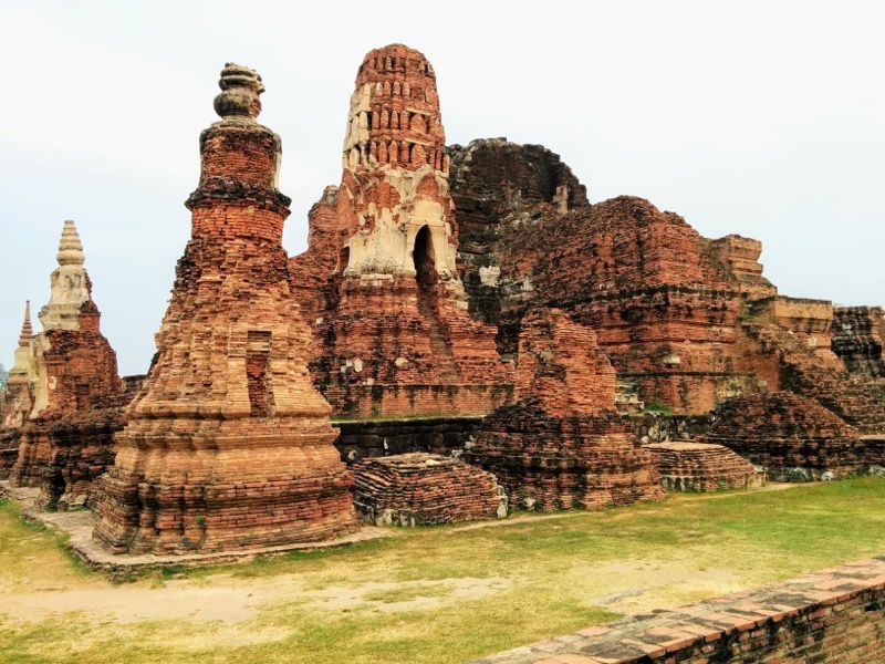 33メインパゴダのチェディとプラーン.jpg 33メインパゴダのチェディとプラーン