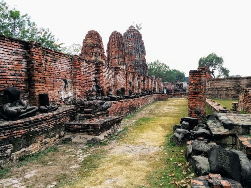 28基壇の仏像.jpg 28基壇の仏像