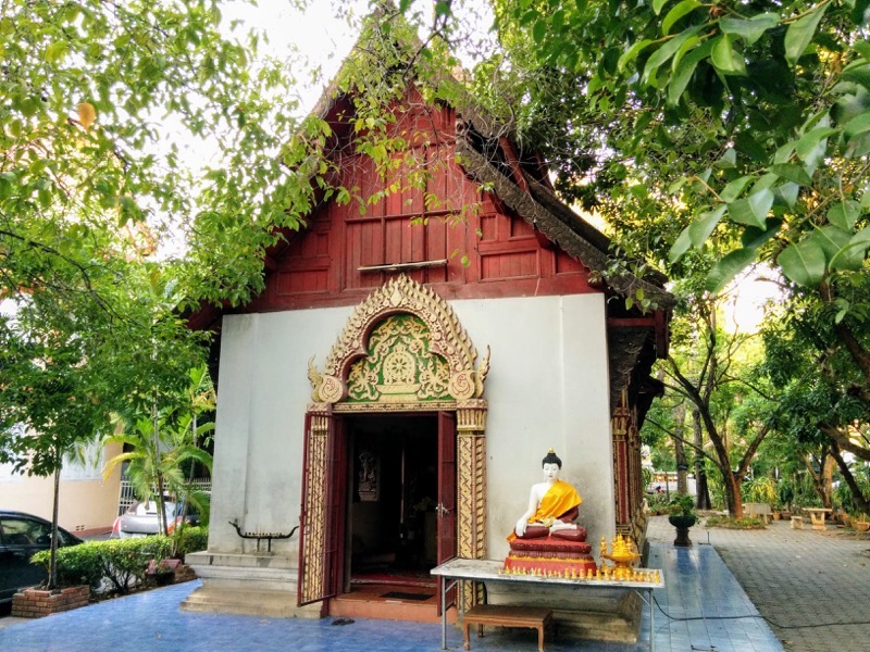 32涅槃像のお堂