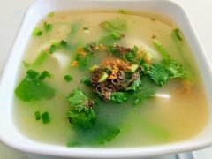 ソイ18の入口にある食堂でシーフード雑炊｜タイ パタヤ