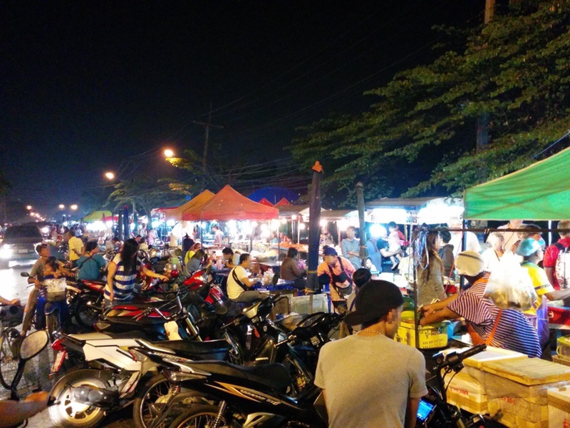 01ナイトマーケット.jpg 01ナイトマーケット