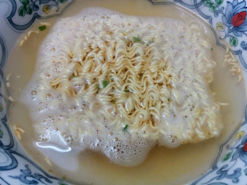 34インスタントラーメン緑６