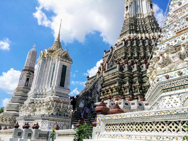 10大仏塔登り口