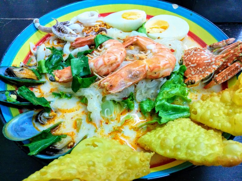 09海鮮トムヤムクン