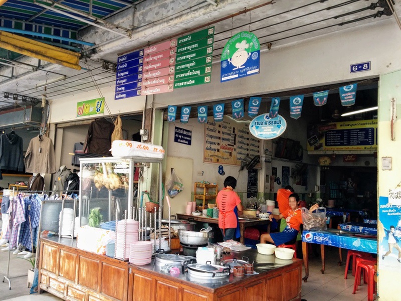 19調理場が道路に面している2.jpg 19調理場が道路に面している2