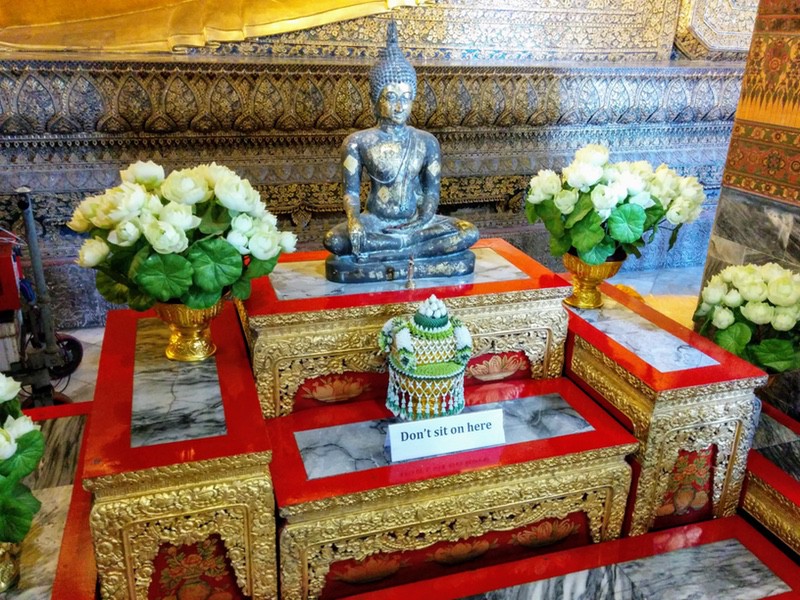 09涅槃仏殿内仏像２