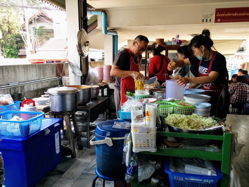 21調理場に仕切りがない1.jpg 21調理場に仕切りがない1