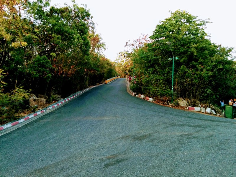 01坂道.jpg 01坂道