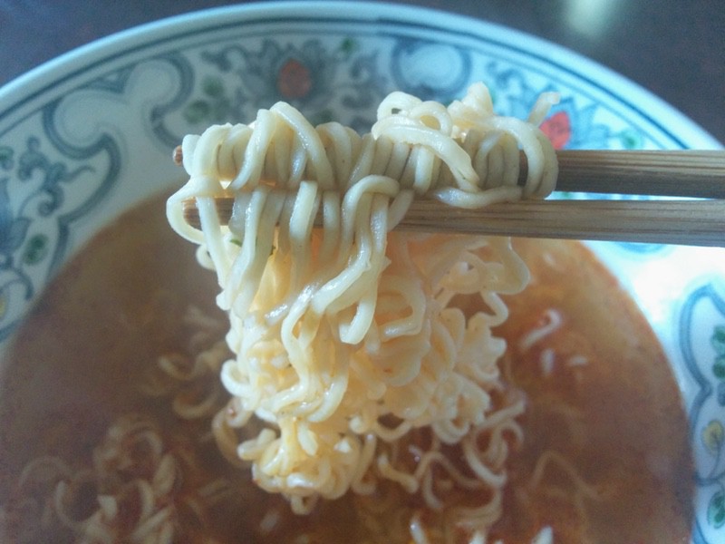 28インスタントラーメン赤９