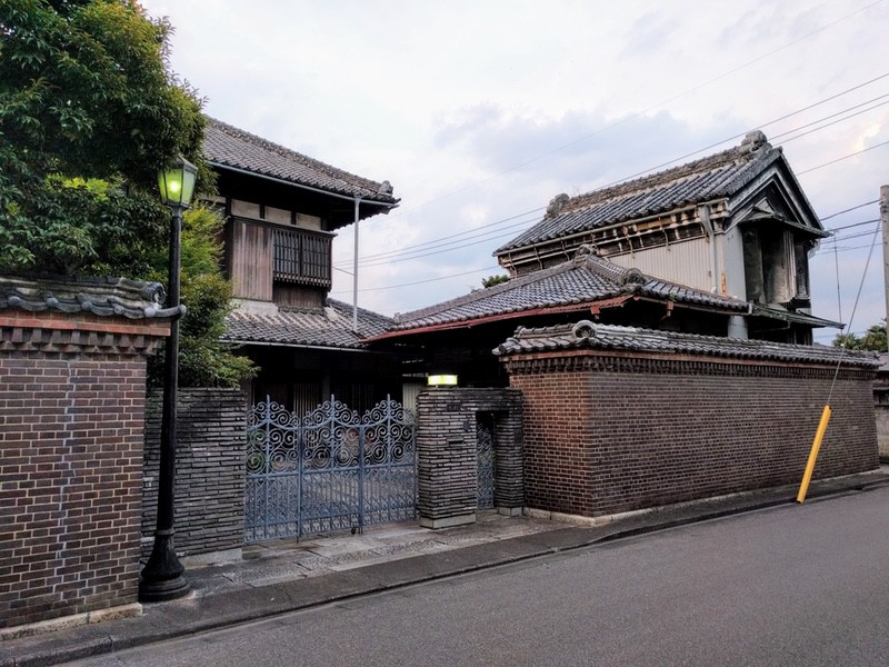 06お屋敷1.jpg 06お屋敷1