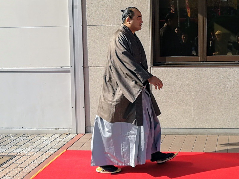 会場入り2017-12安美錦.jpg 会場入り2017 12安美錦