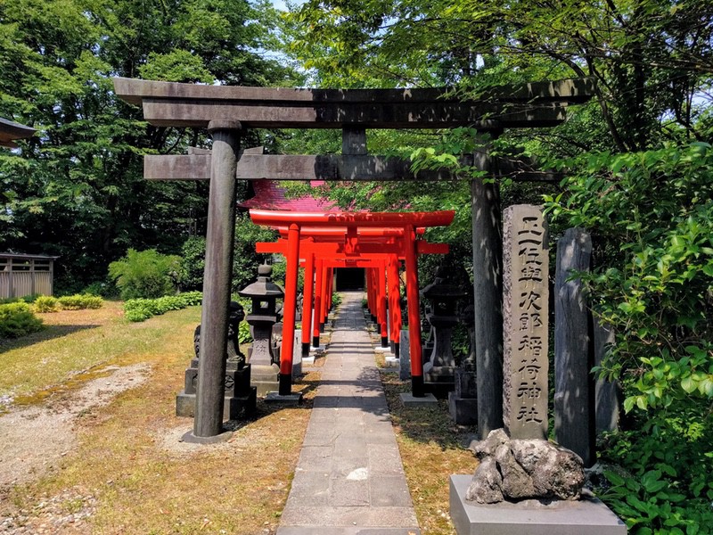 22稲荷神社