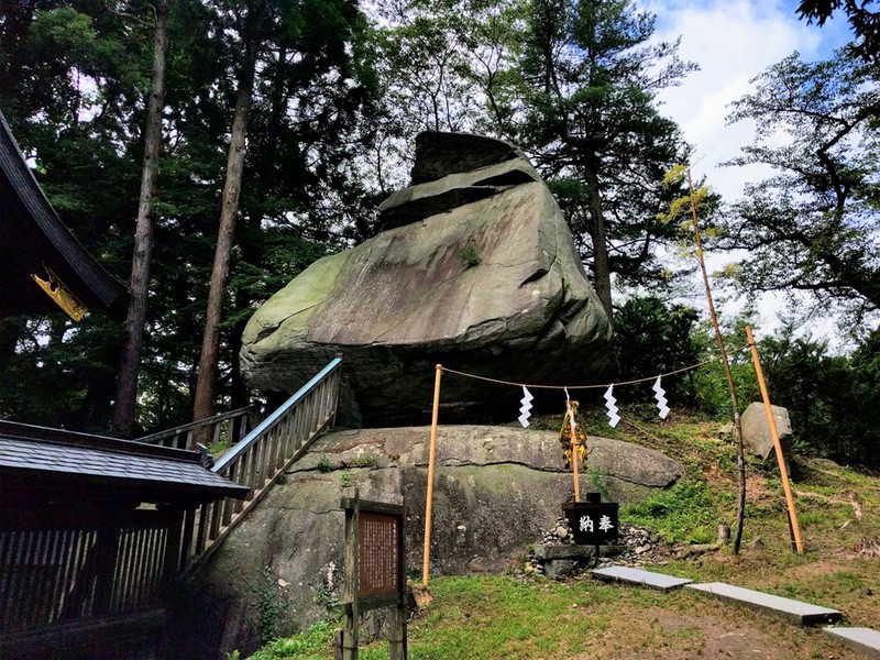 12烏帽子岩.jpg 12烏帽子岩