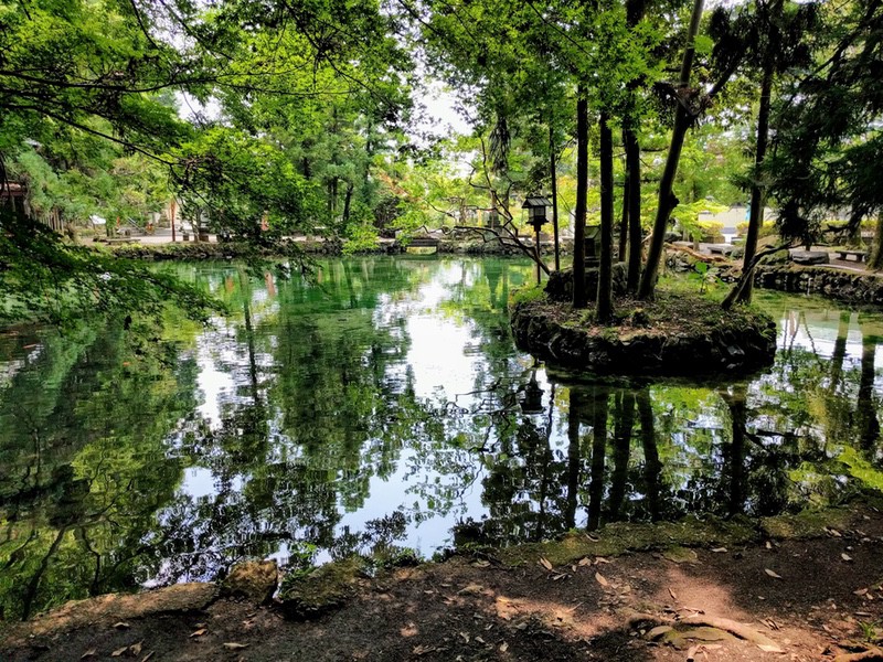 20出流原弁天池