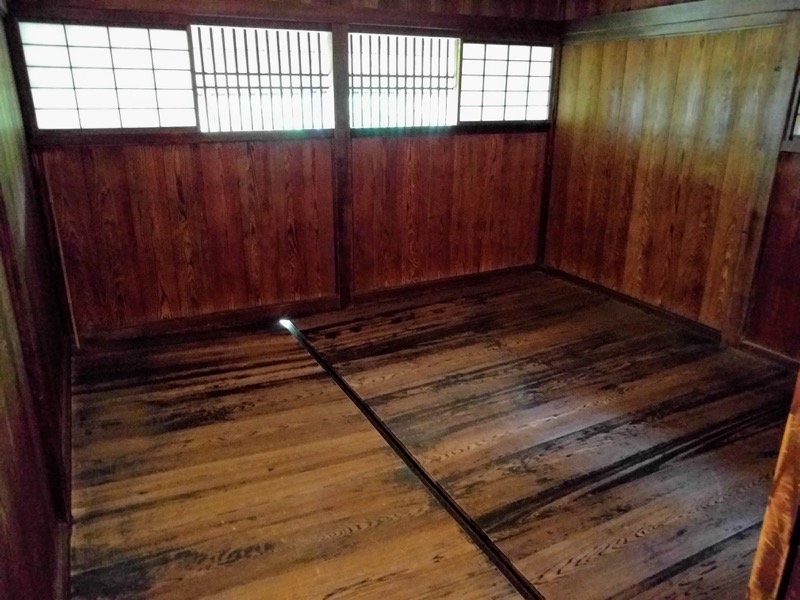 21湯殿.jpg 21湯殿