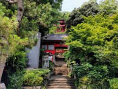 本堂からは絶景！磯山弁財天｜栃木県佐野市