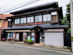 家老の家柄！興文館東海林書店｜秋田県横手市増田
