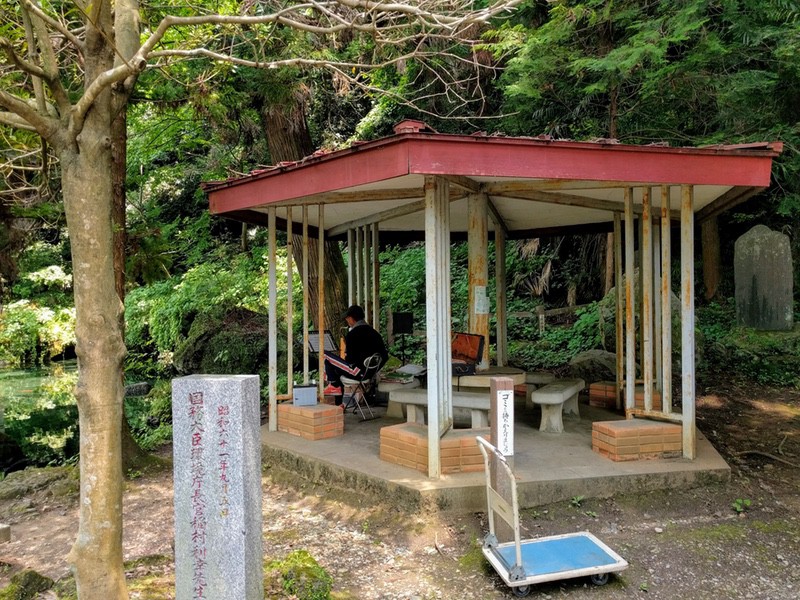 12出流原弁天池