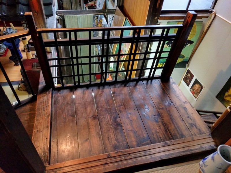 14出っ張ってる床