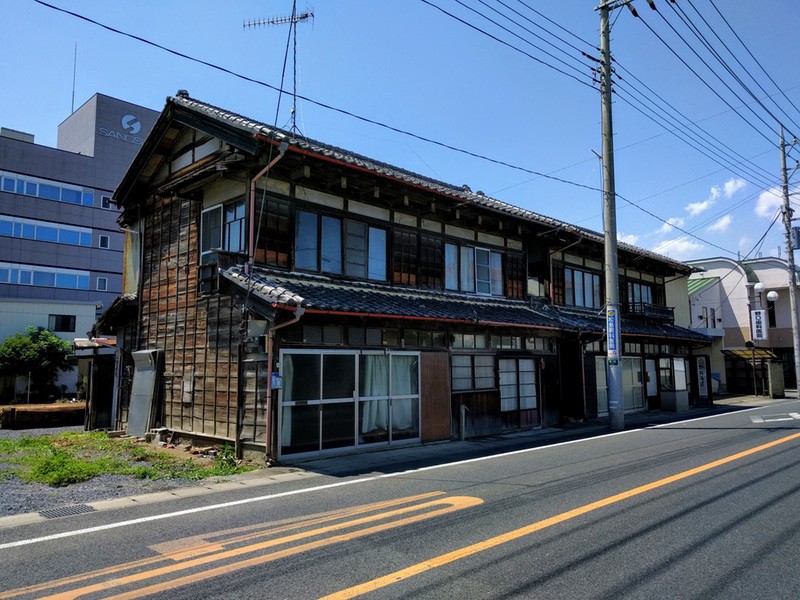 古い建物 古い建物