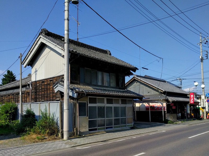 古い建物 古い建物