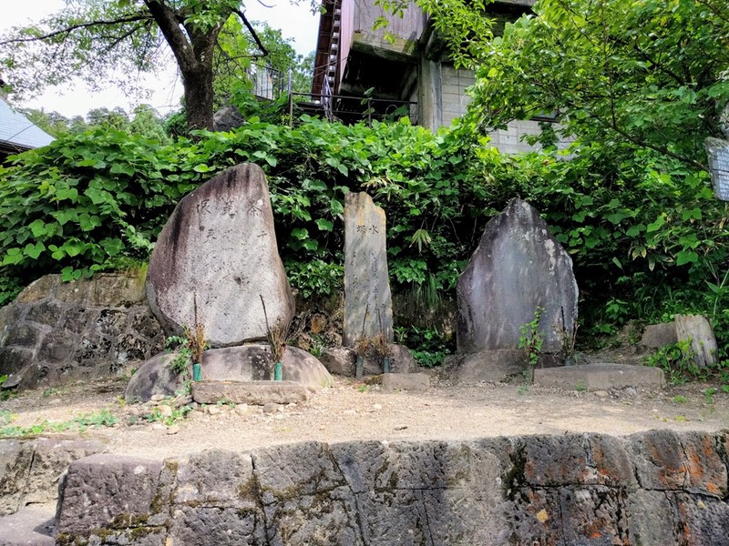 16水塚・花塚・茶釜塚.jpg 16水塚 花塚 茶釜塚