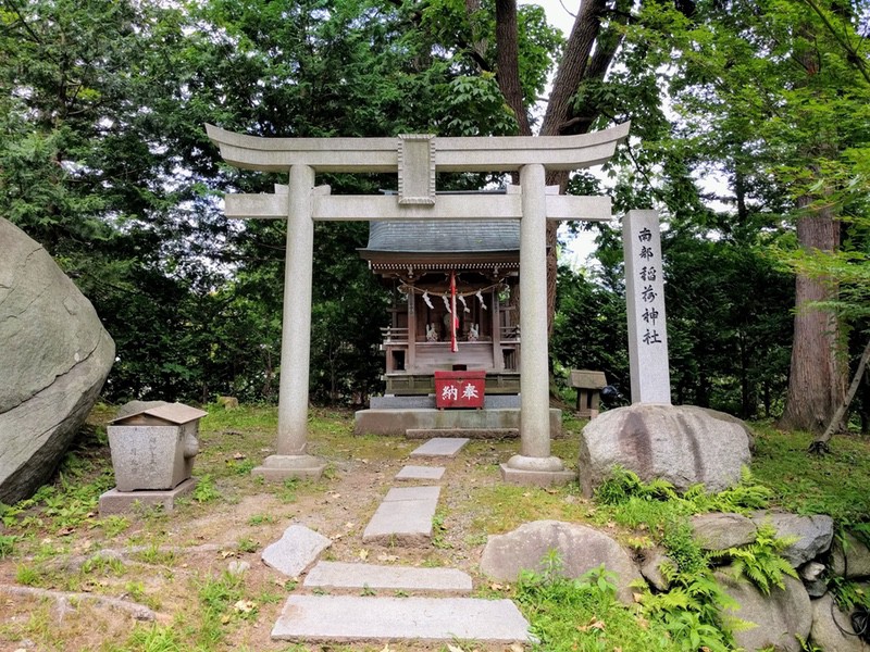 13南部稲荷神社.jpg 13南部稲荷神社