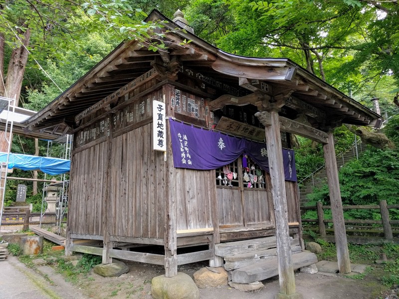 37子育地蔵尊.jpg 37子育地蔵尊