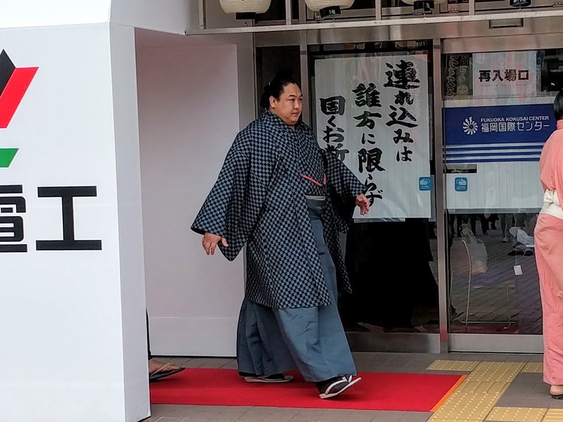 会場入り2016 21旭秀鵬