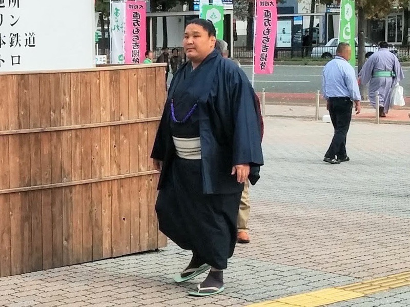 会場入り2015-11朝赤龍.jpg 会場入り2015 11朝赤龍