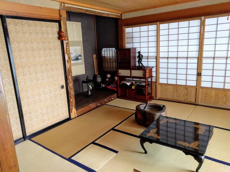 14嫁入り道具の部屋.jpg 14嫁入り道具の部屋
