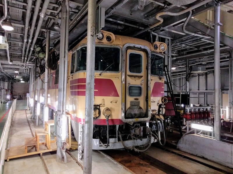 34車両展示室キハ82.jpg 34車両展示室キハ82