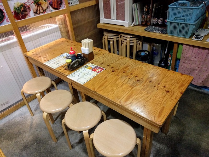 09ひろめ家店内