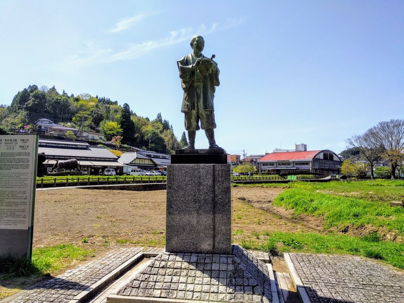 03布田保之助翁銅像