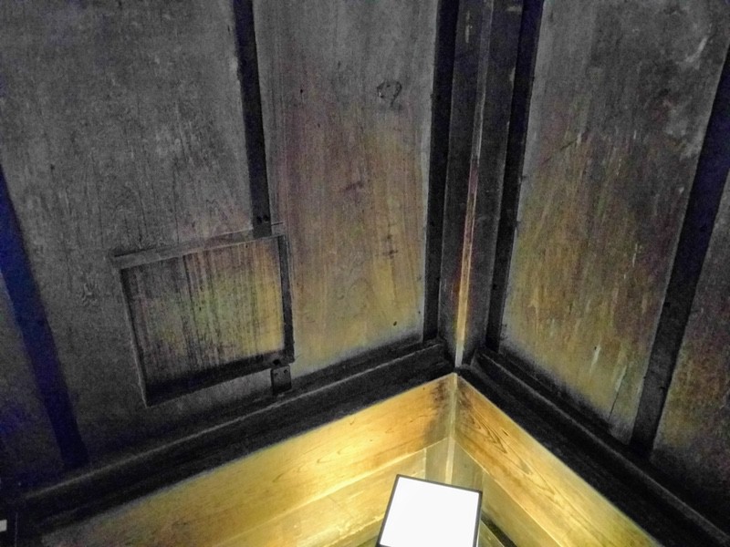 51大天守六階幻の窓.jpg 51大天守六階幻の窓