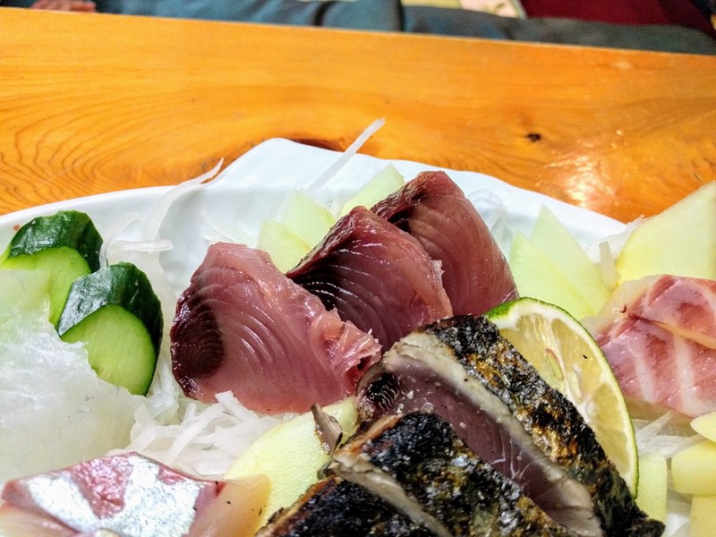 09カツオの刺し身
