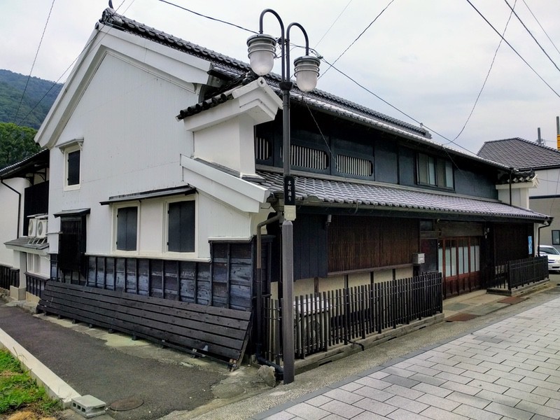 22三好の街並み