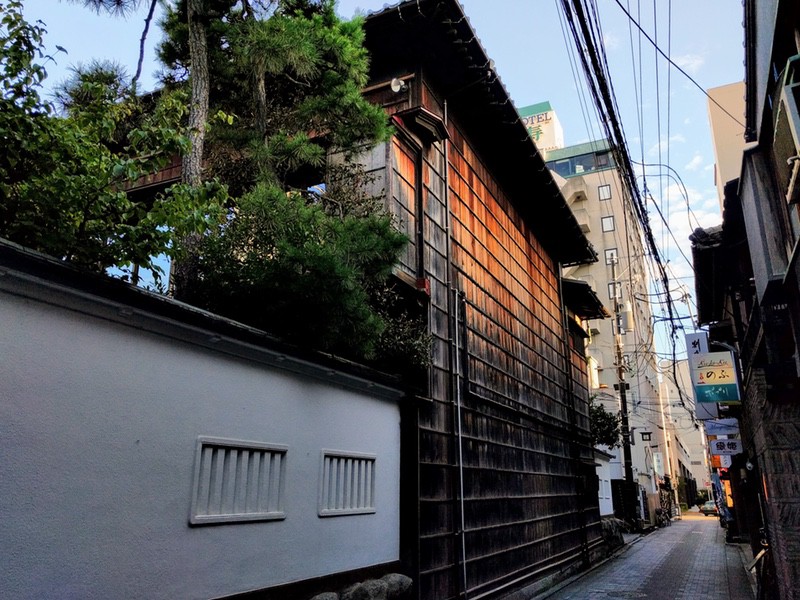 鍋茶屋04.jpg 鍋茶屋04