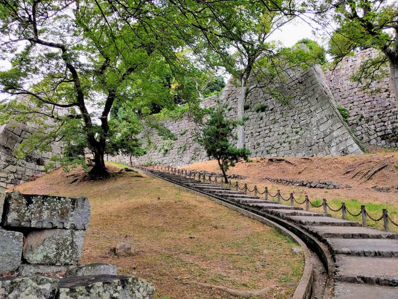 24搦手の石垣.jpg 24搦手の石垣