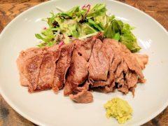 蔵部で信州産の牛肩ロース｜長野県小布施町