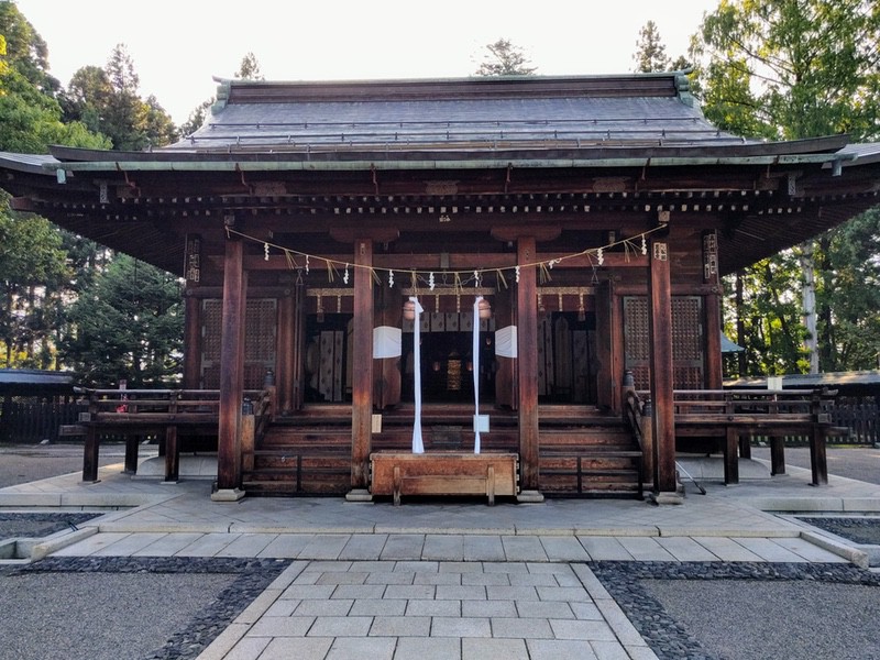 24上杉神社拝殿.jpg 24上杉神社拝殿